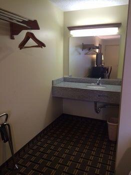 Hospitality Inn Bowmansville 외부 사진